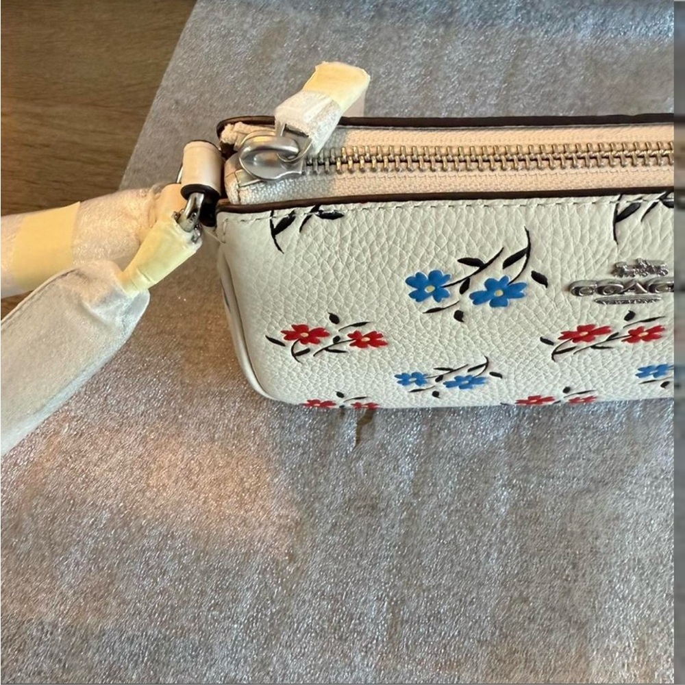 Coach White Floral Crossbody Clutch with Red & Blue Flowers NWOT - Picture 7 of 8